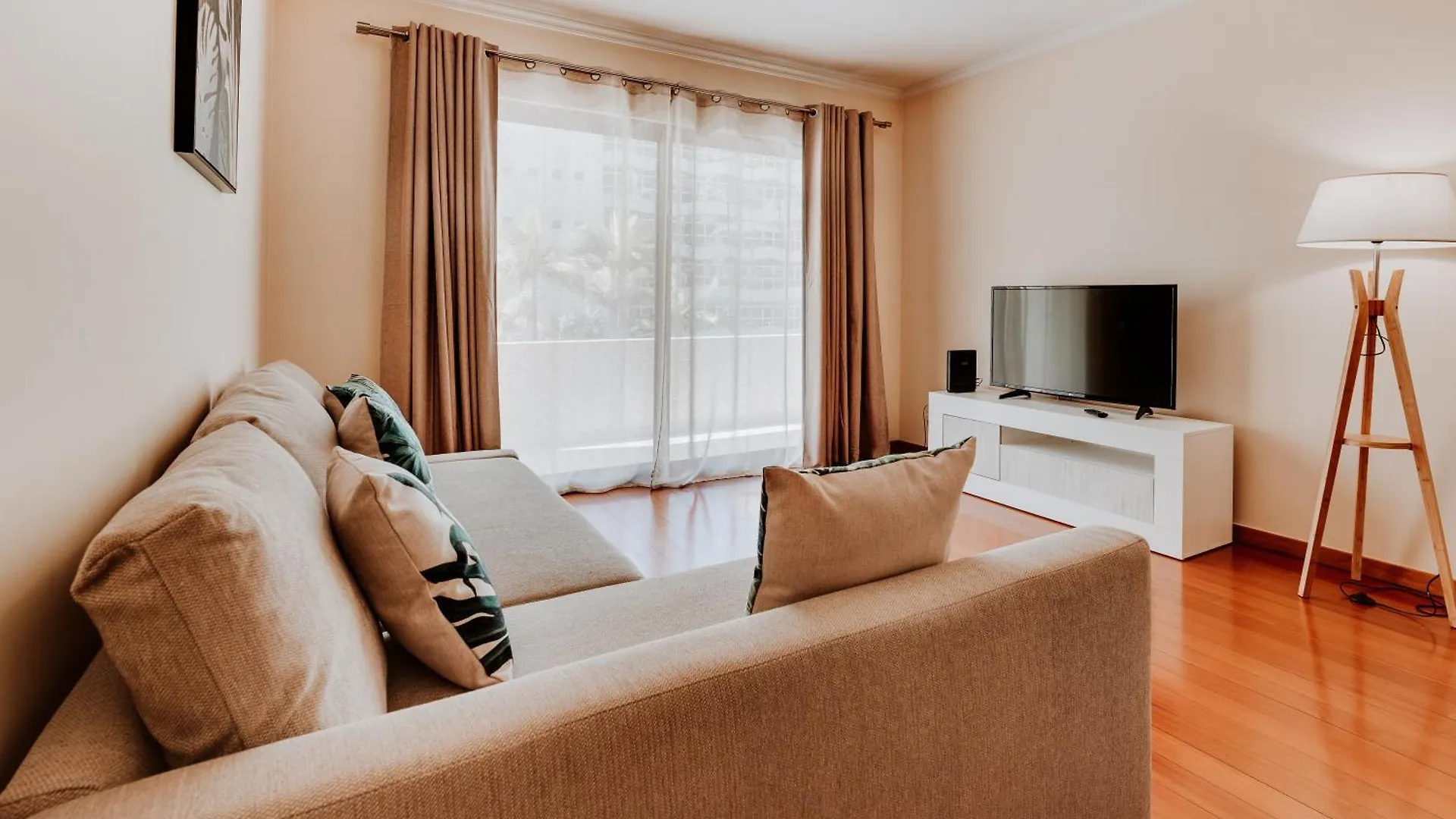 Monumental Lidoview Apartment Funchal