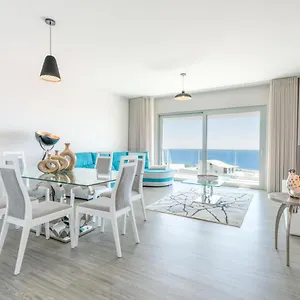 Apartment Getaway To Blue Paradise At Madeira Island, Funchal (Madeira)