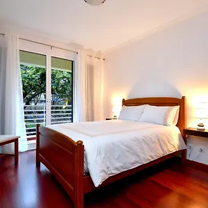 Lido Gardens Apartment