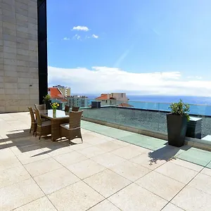 Sec Xxi 12 - 3 Bed Flat Apartment